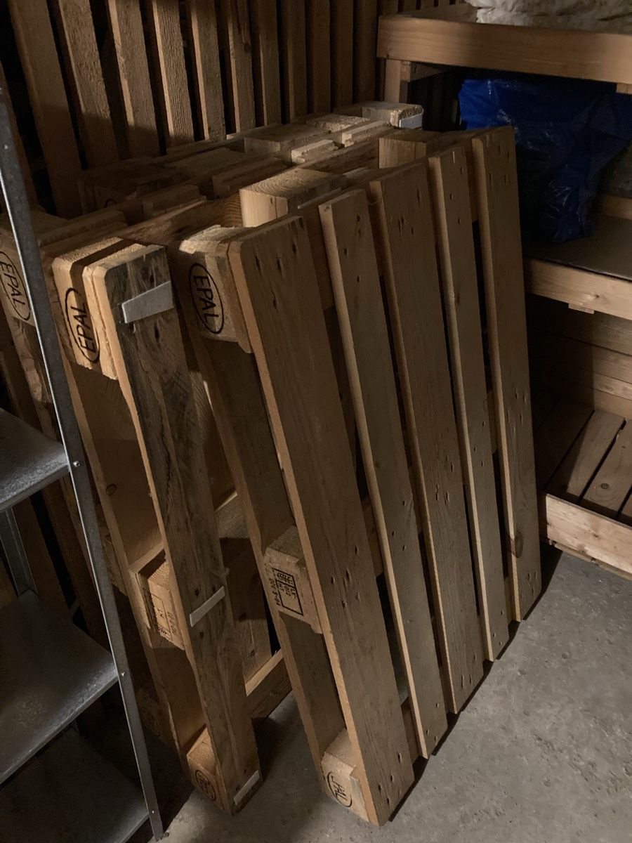 Pallets: Palettes pour lit – Usato da Biel/Bienne venduto da nie_8j7g