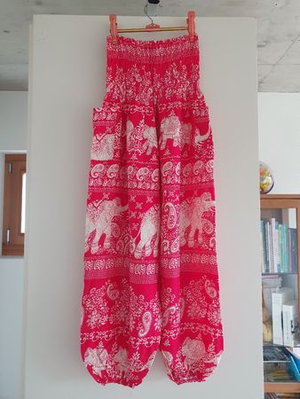 NEU Hose mit Elefanten aus Thailand Gr. 122/128