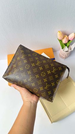 Louis Vuitton Toiletry Pouch 26 cm