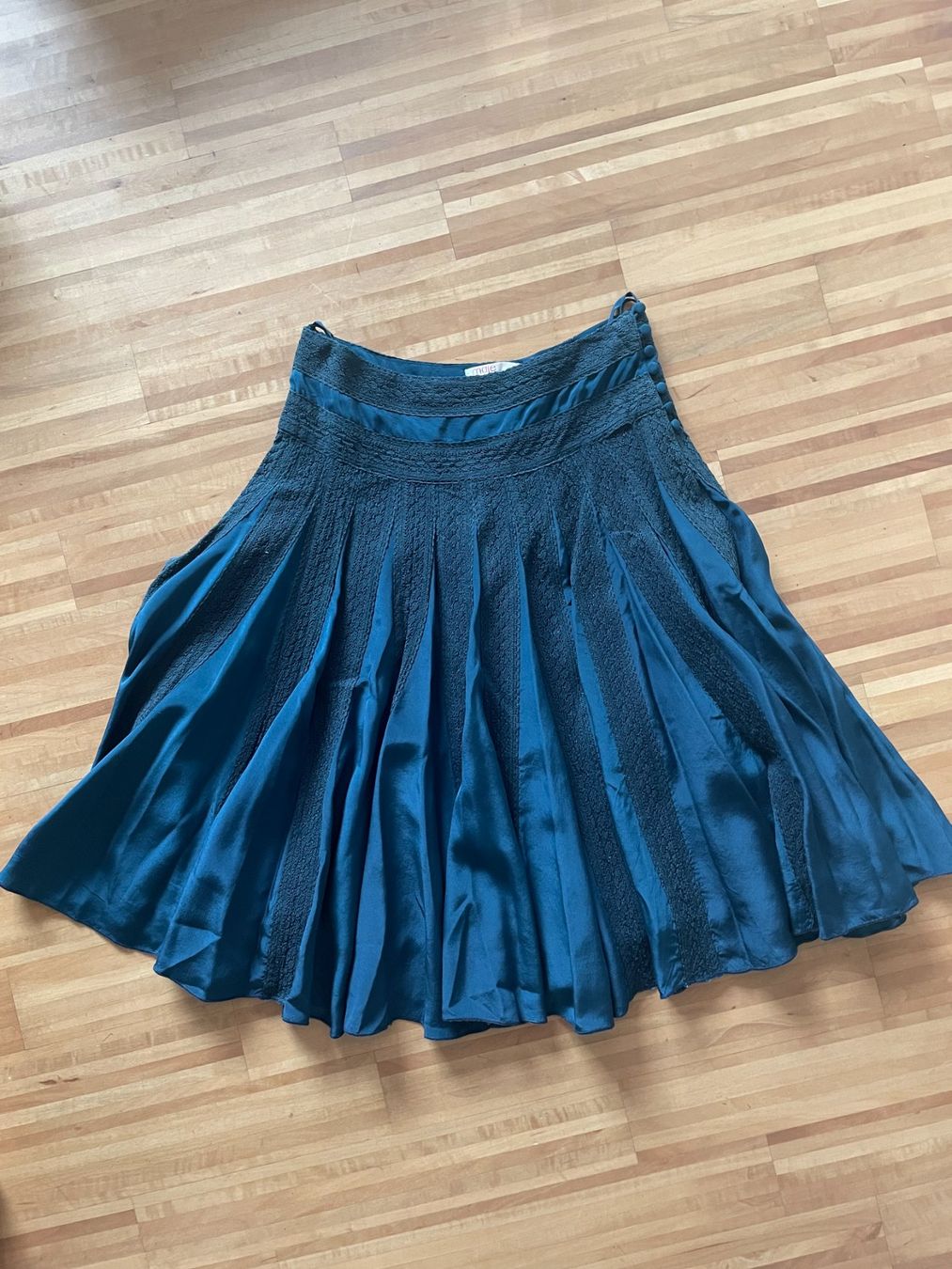 Maje Gonne: Maje Seidenjupe / Silk Skirt Boho – Usato da Zürich venduto da nao_6f5t