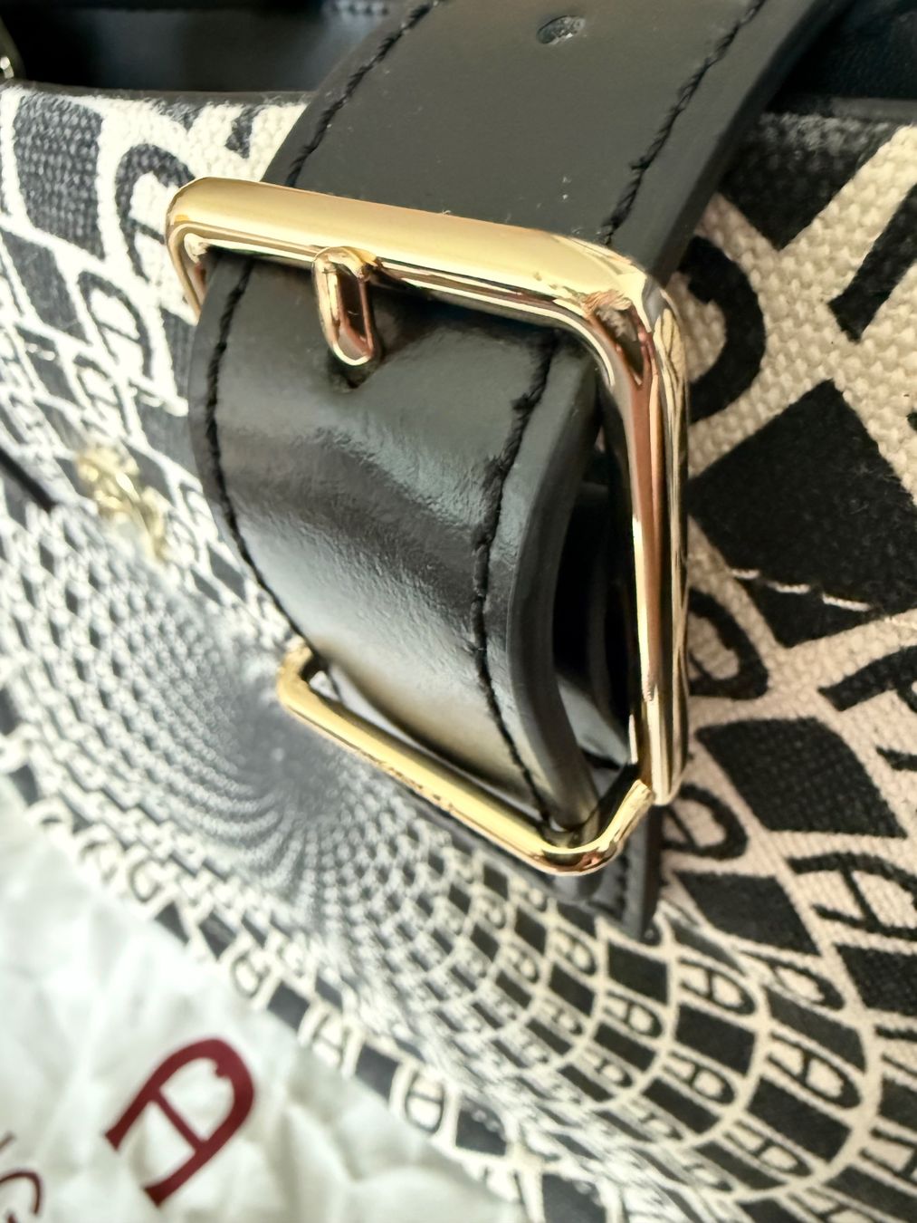 Aigner Borse da donna: Aigner Tasche Jolene Swirl M ungebraucht – Nuovo e nell'imballaggio originale da Rüti ZH venduto da ors_9ggw 9