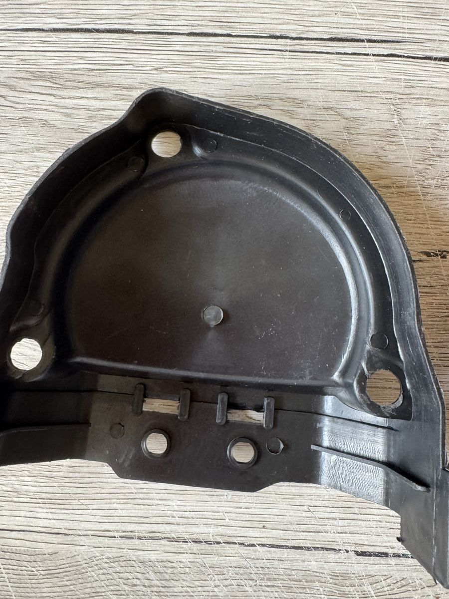 BMW Tutti pezzi di ricambio auto: Verteilerkappe BOSCH BMW E30 325ix R6Z B1987 – Usato da Würenlos venduto da Fejzo1987 4