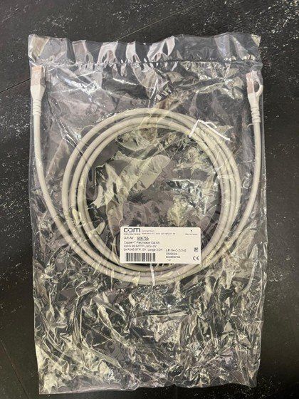 Cavi: Karton mit 31 Patch-Kabel RJ45 (div. Längen) – Nuovo (secondo la descrizione) da Stansstad venduto da obelixmax 1