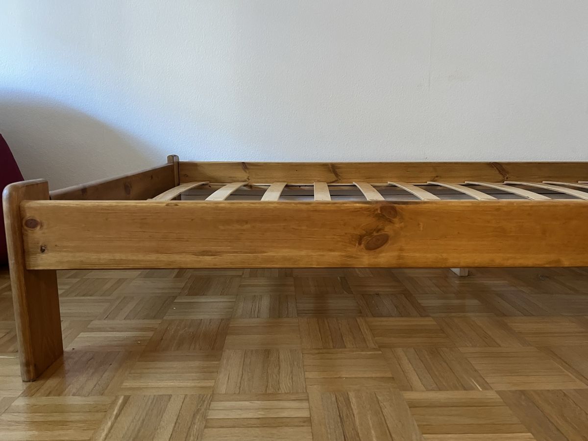 Letti: easyMöbel Futonbett 120x200 cm – Usato da Zürich venduto da far_2zpy 2
