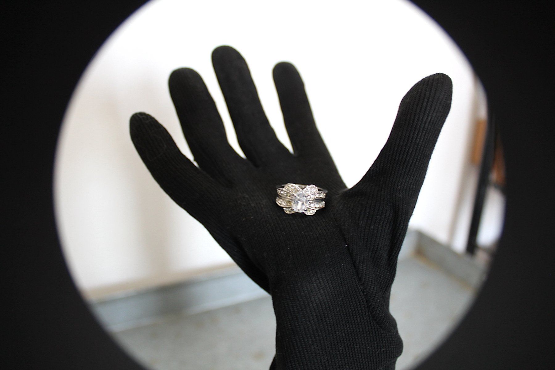 Anelli: Ring mit Strasssteine , Gr.53 - 16.9 – Usato da Locarno venduto da madame-tus-sauds 3