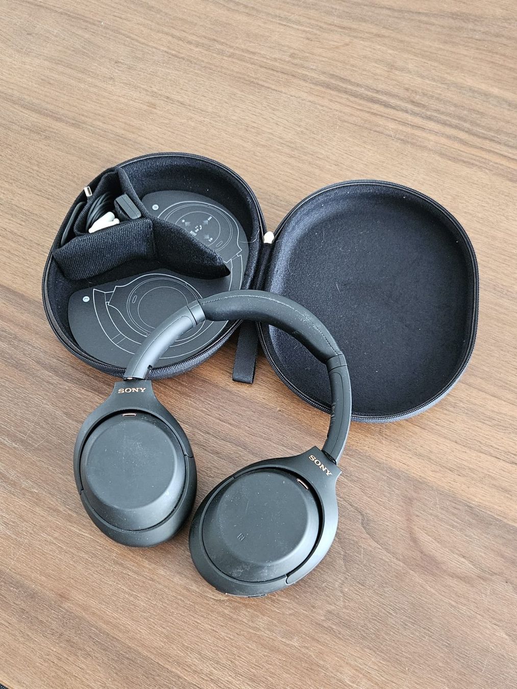 Sony Cuffie: Sony WH-1000XM4 – Usato da Ostermundigen venduto da Kaervek_SUI
