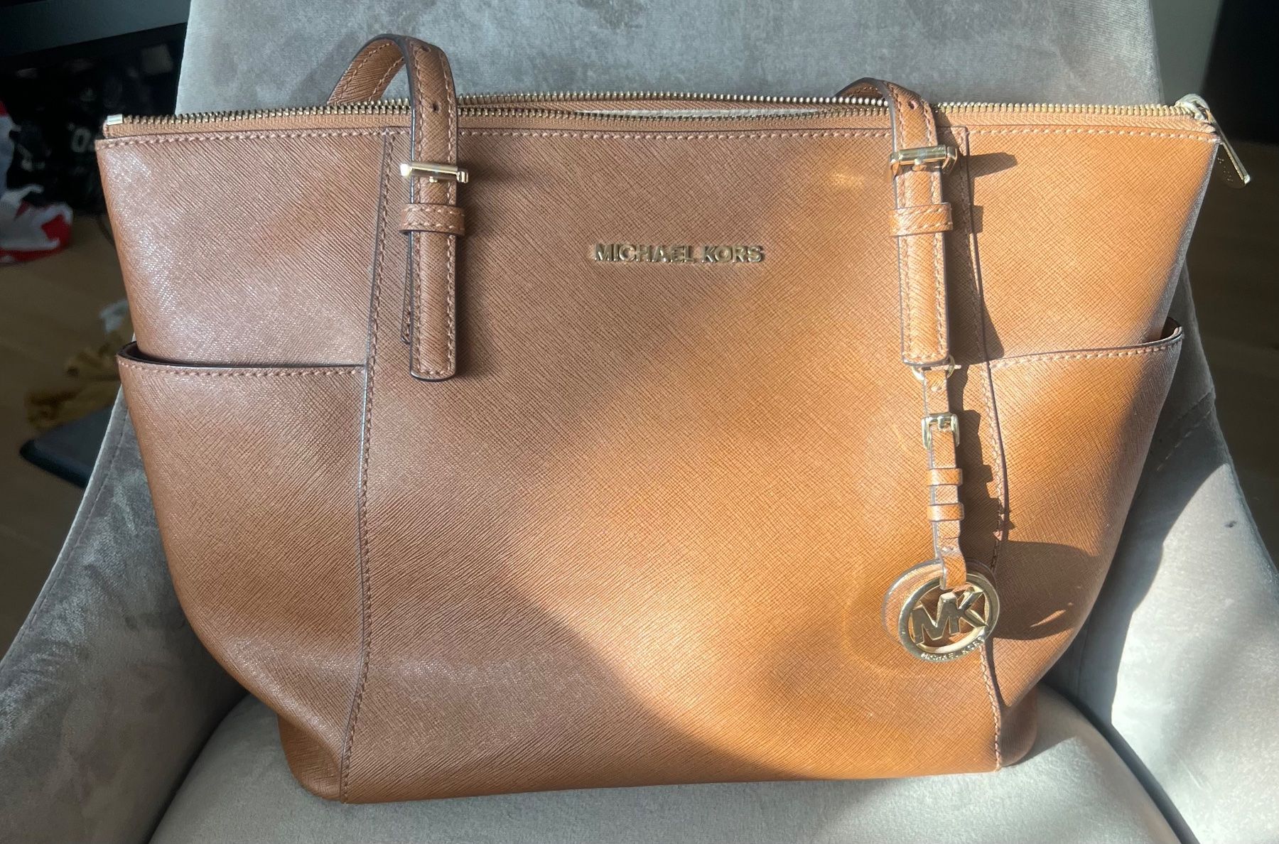 Michael Kors Sacs femmes: Michael Kors Handtasche braun Leder – D'occasion à Zofingen par Florianij 4