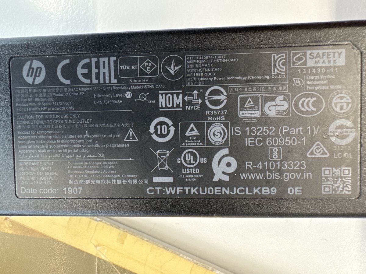 Hewlett Packard Caricabatterie: HP Netzteil 45W klein – Usato da Gisikon venduto da Andy251 1
