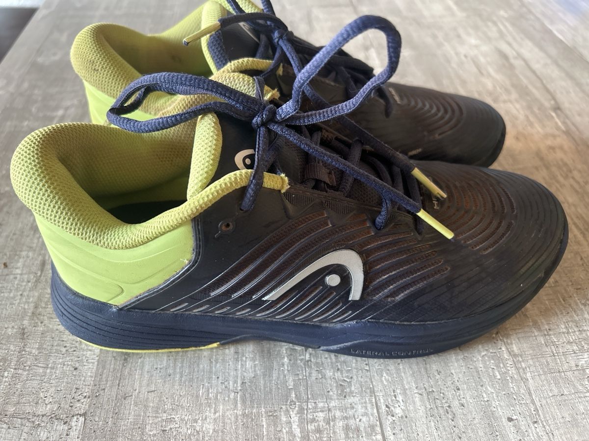 Head Scarpe per ragazzi: Schuhe HEAD Grösse 37 gute gebrauchte Zustand – Usato da Brüttisellen venduto da mogador9