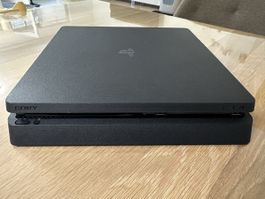 Sony PlayStation 4 Slim + Controller / 1 Tb Festplatte