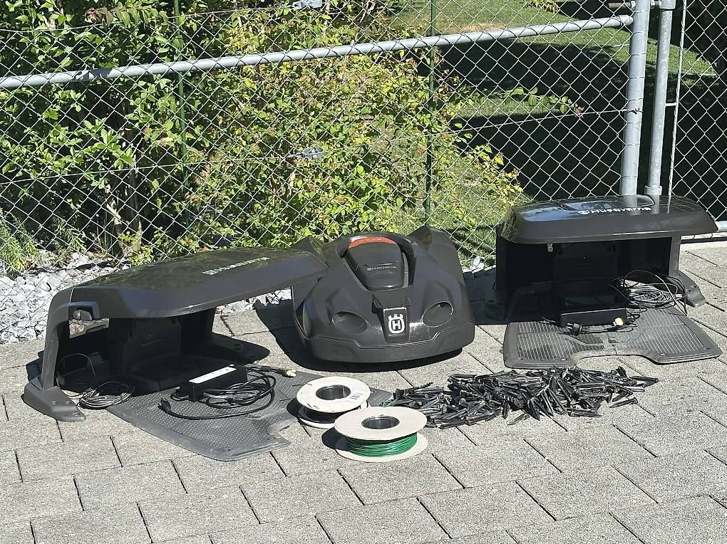 Tagliaerba: Husqvarna 430C Rasenmähroboter  – Usato da Gontenschwil venduto da Angela_10 3