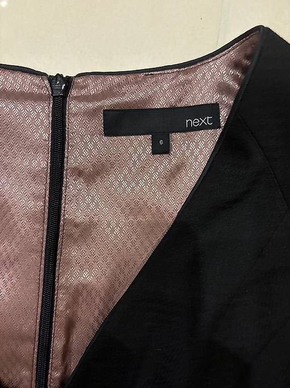 Next Vestiti: Robe noire avec ceinture next S – Usato da Chêne-Bougeries venduto da Luke17 1