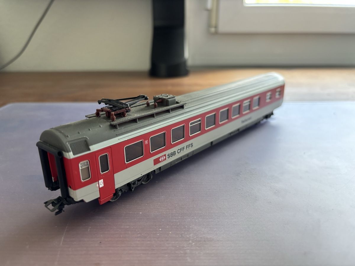 Märklin Modellini di ferrovie: Märklin SBB Speisewagen – Usato da Kehrsatz venduto da Diwad 4