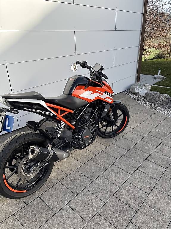 KTM Strada: KTM 125 Duke – Usato da Oberschrot venduto da gre_n8zr 1