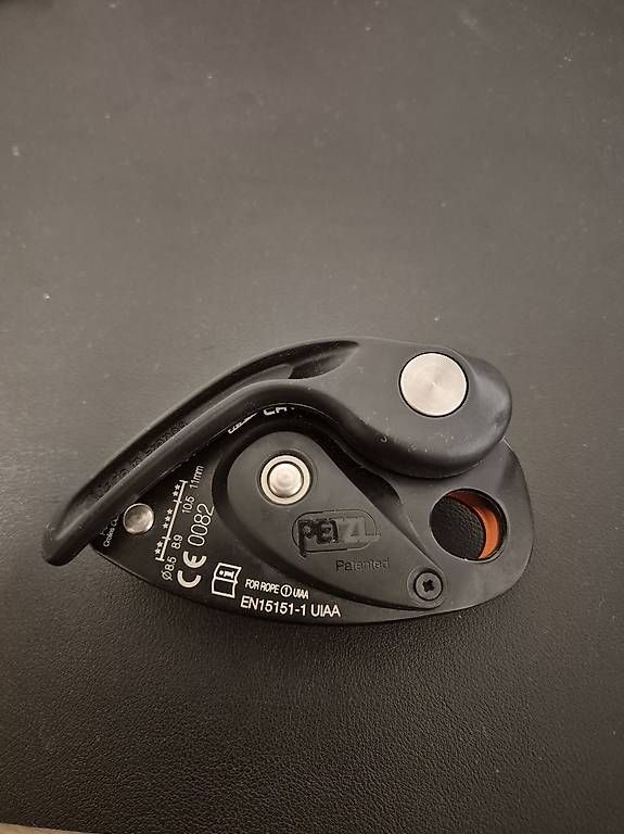 Kletterausrüstungen: Petzl grigri neuf – Gebraucht aus Savigny von Lucas1073 1