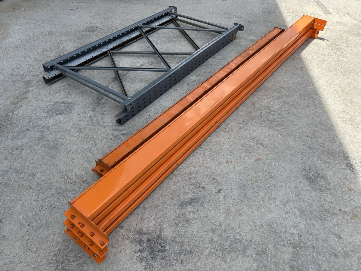 Scaffali: Hochregal/ Teile / Unkomplett – Usato da Bretzwil venduto da Mygarage4147