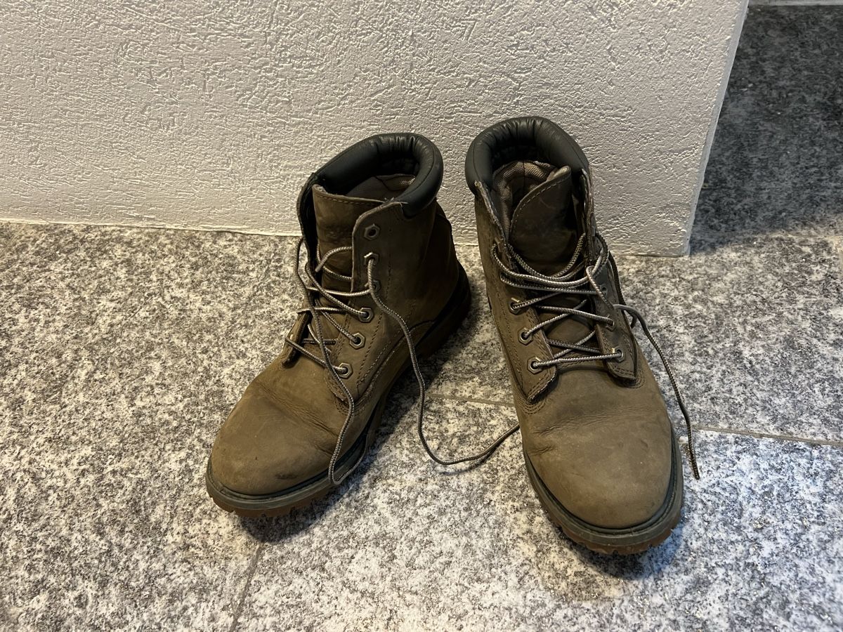 Timberland Scarpe da donna: Timberland boots 39 – Usato da Bellinzona venduto da Samirablank