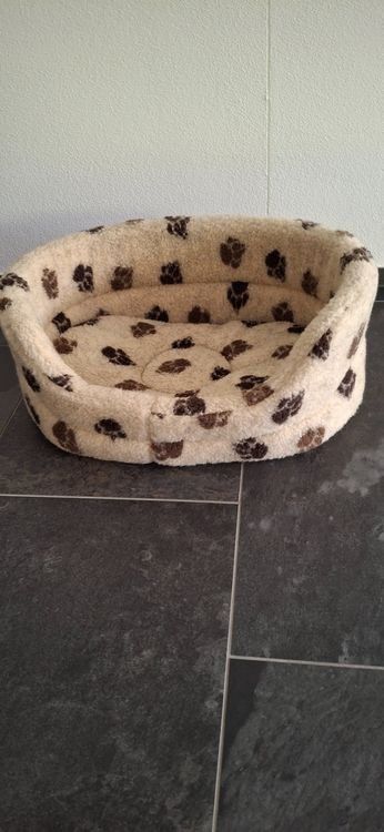 Cucce & Letti: Hundebett – Usato da Krattigen venduto da Winnie12 1