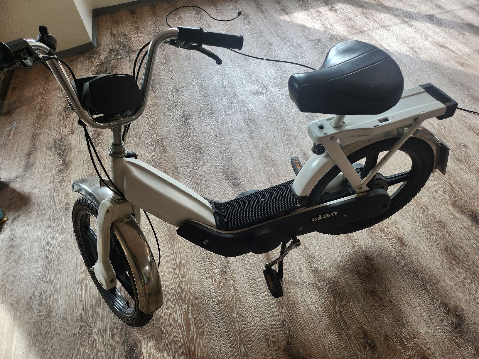 Piaggio Cyclomoteurs: Piaggio Ciao weiss – D'occasion à Niederurnen par Ghost.recon 5