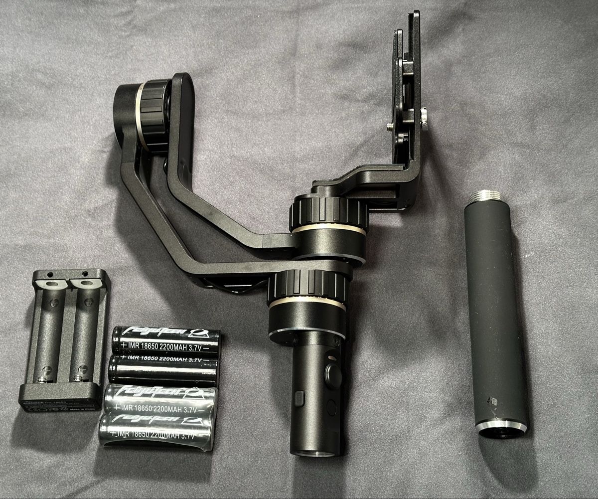 Treppiedi & Teste: MG lite 3-axis Gimbal for Mirrorless camera – Nuovo e nell'imballaggio originale da Bellinzona venduto da Alby_C. 3