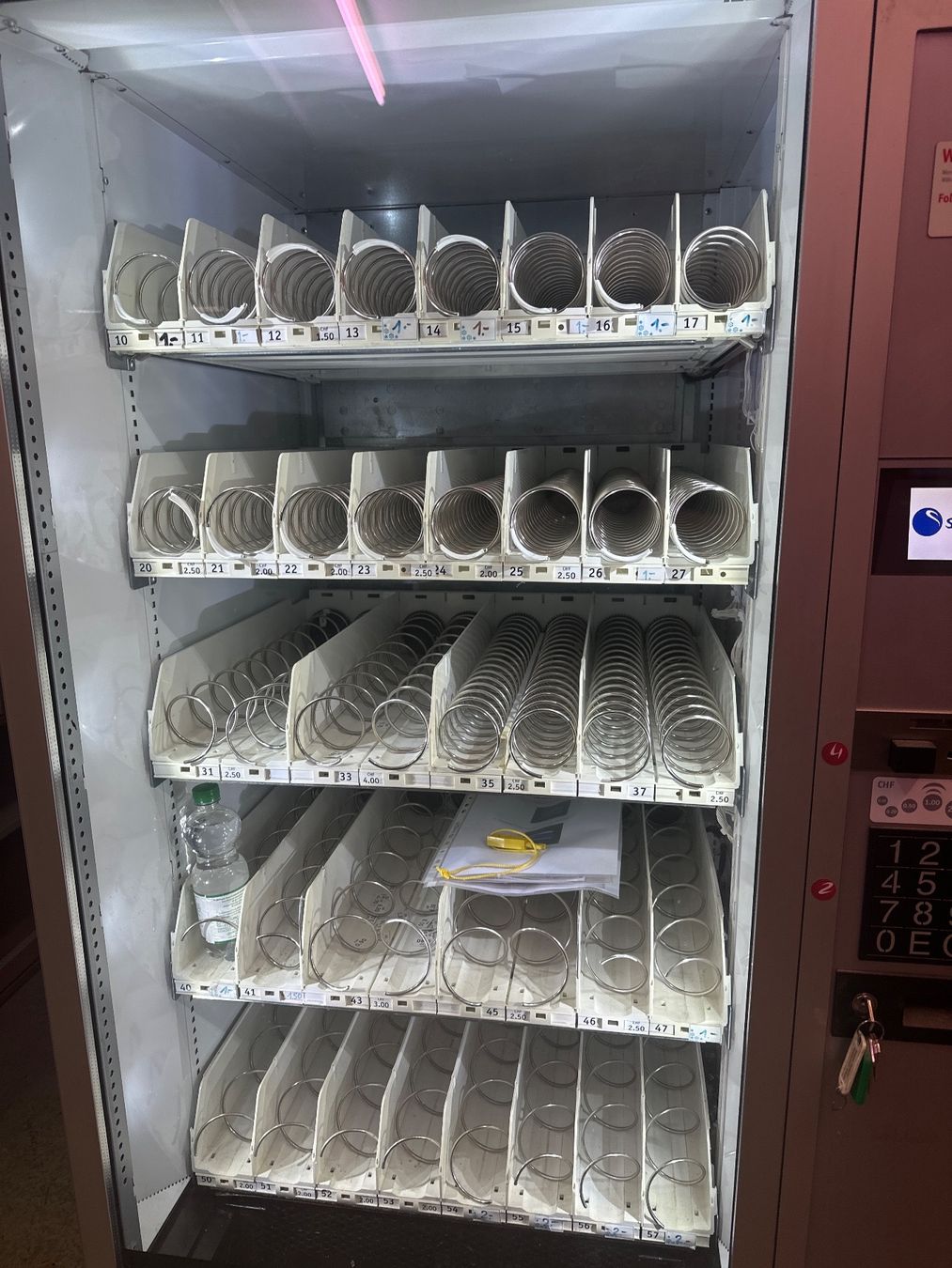 Selecta Altro per Gastronomia & Hotel: Top Snackautomat Warenautomat selecta mit Münzzähler – Usato da Necker venduto da liq24 4