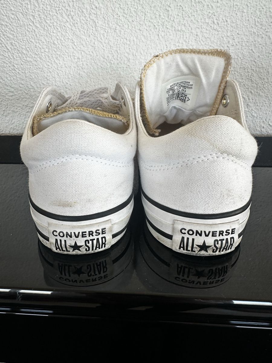 Scarpe da donna: Convers Sportschuhe – Usato da Bäch SZ venduto da ruslena29 4