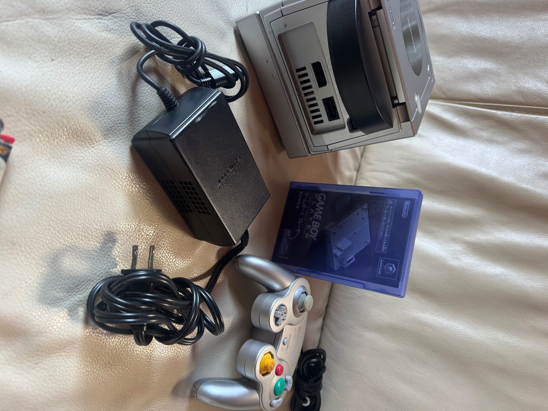 Nintendo Konsolen: Console Nintendo GameCube + Game Boy Player (édition collect – Gebraucht aus Gryon von makdp 3