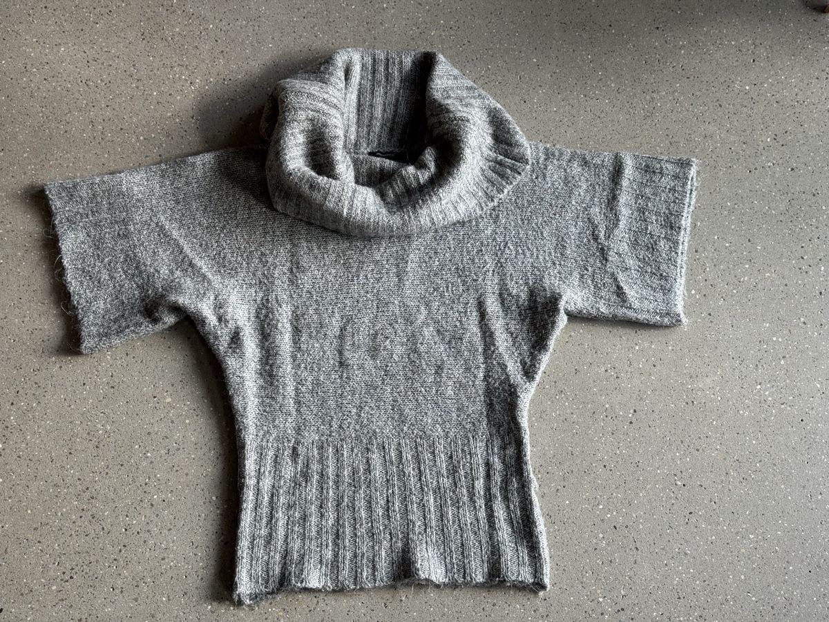 Maglioni & Felpe: Warmer Mohair Strickpullover mit grossem Rollkragen, Gr. 36 – Usato da Zürich venduto da Schmusnik 1