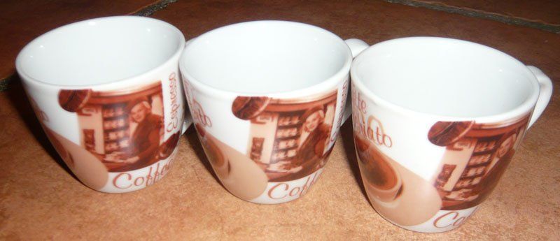 Tazze: 3 Kaffeetassen – Usato da Ruggell venduto da Btt