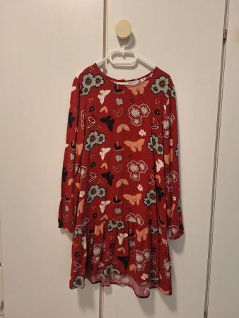Mädchen Kleid Gr. 140 (152)