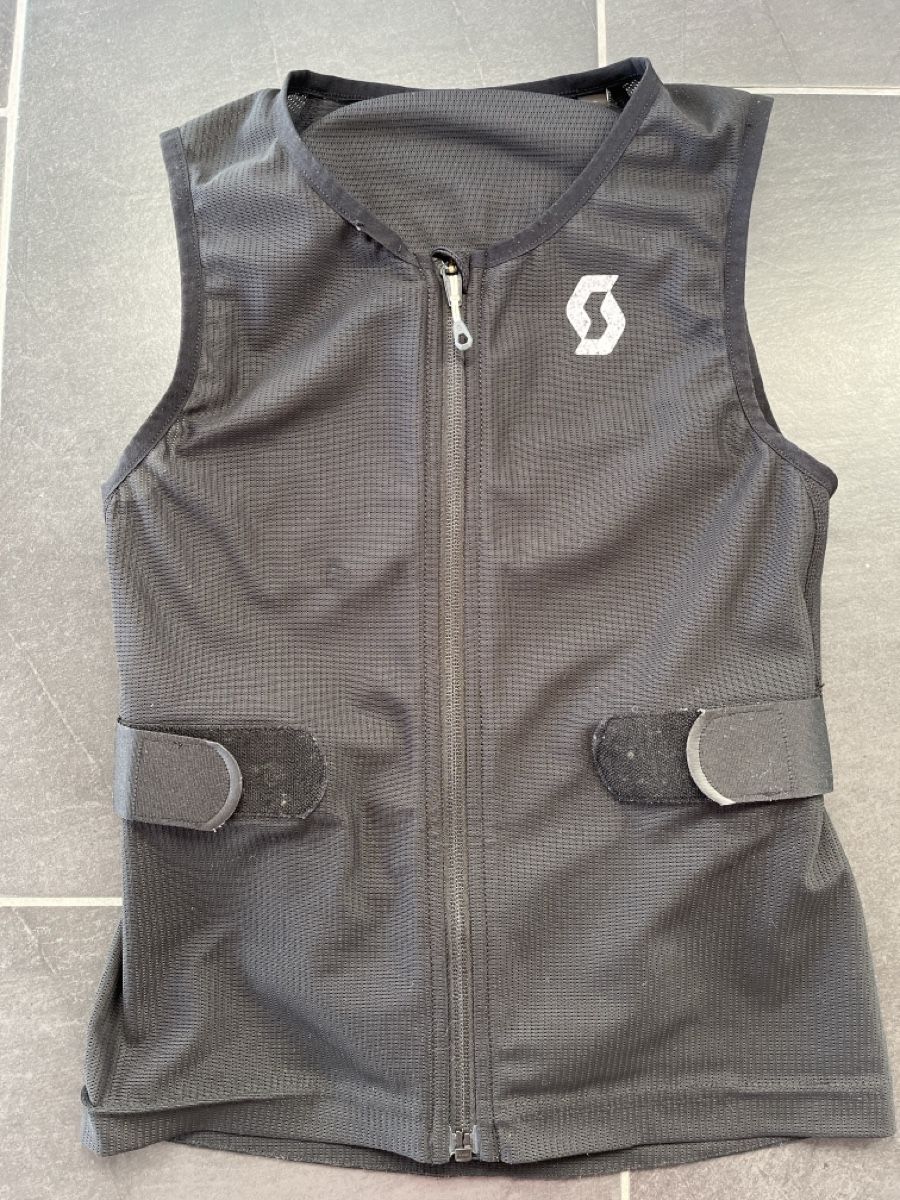 Protections: Rückenprotektor Kinder Scott Gr. L – D'occasion à Bleiken par CeBe11