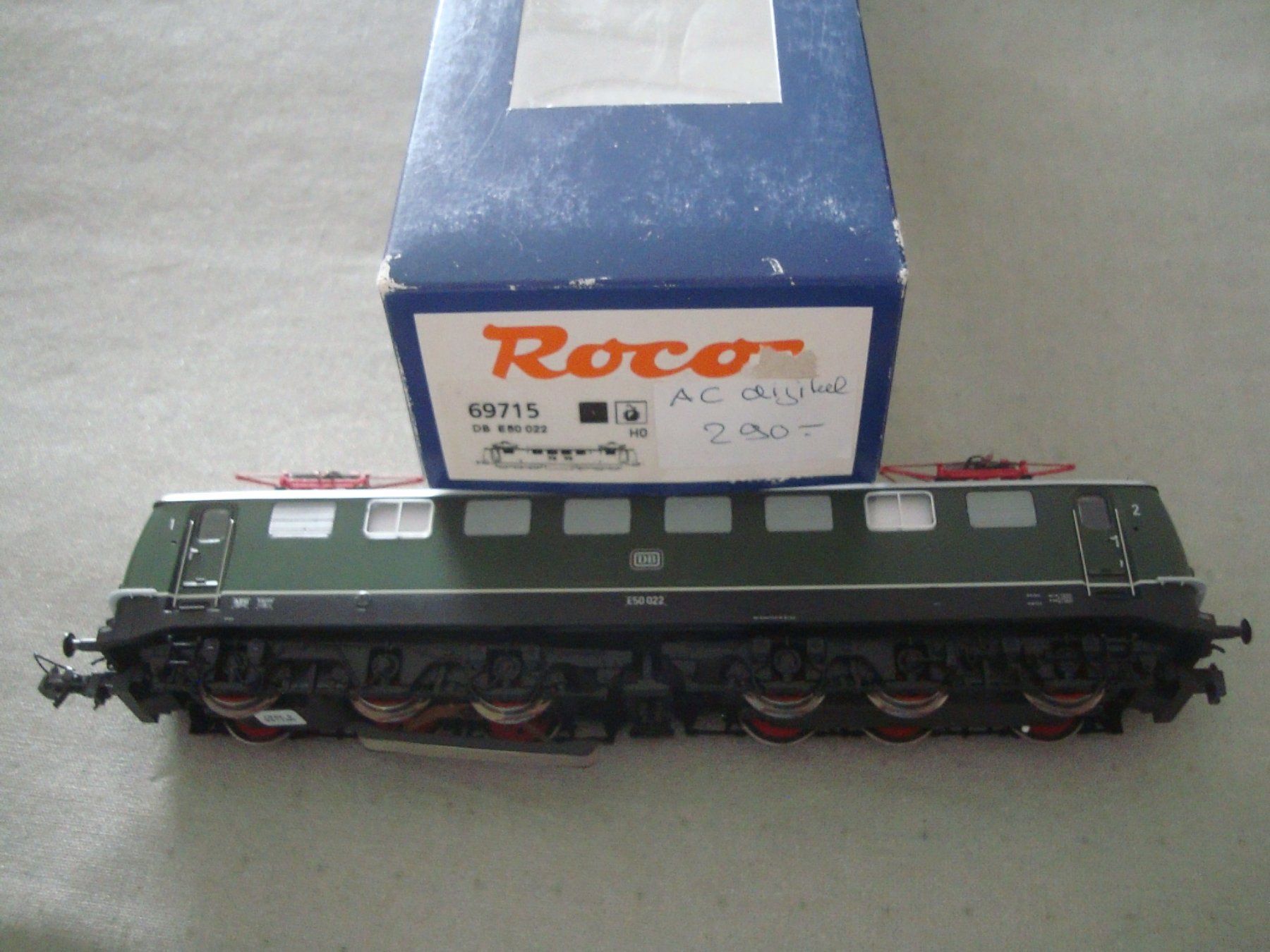 Roco Modellini di ferrovie: ROCO HO - 69715 - E-Lok - DB E 150 022 - OVP – Nuovo (secondo la descrizione) da Neuenegg venduto da flohcante