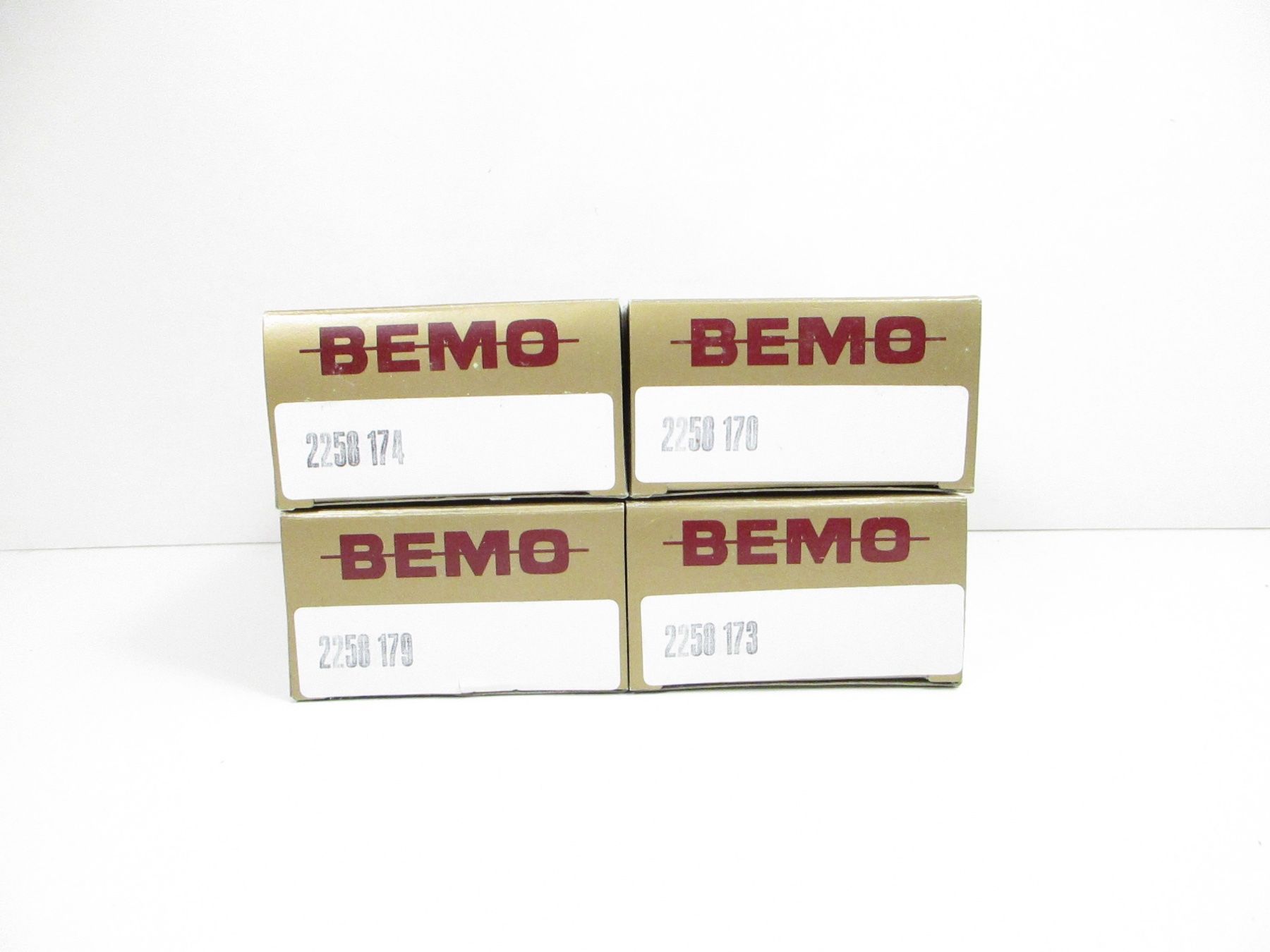 Bemo Modellini di ferrovie: Bemo 7458 100 RhB 4er Set Kiesbehälterwagen – Nuovo (secondo la descrizione) da Olten venduto da Heinrich875 2