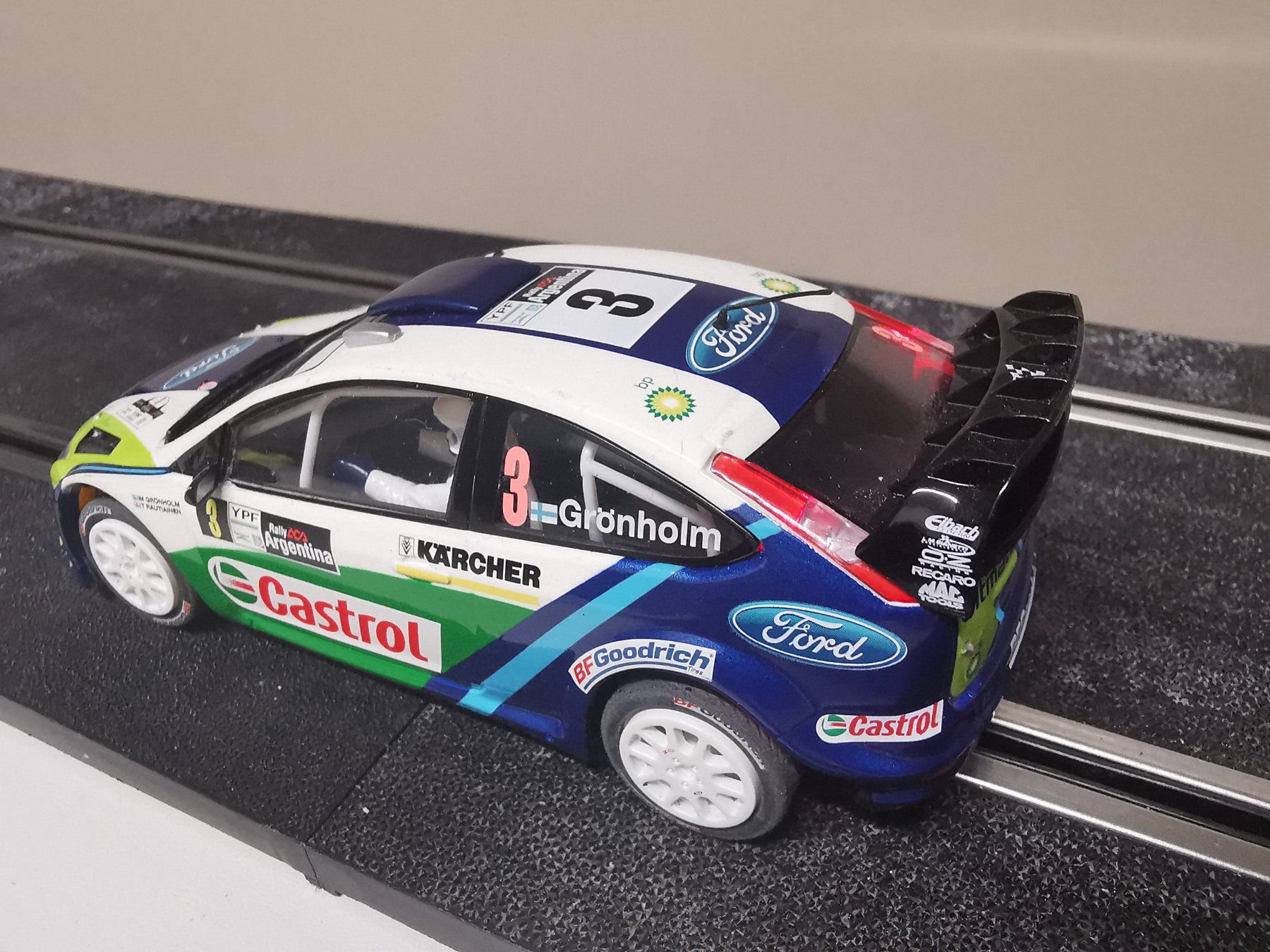 Ninco Piste: Ninco Digital / Scalextric WRC Ford Focus 4WD – Usato da Winterthur venduto da Lonpos1 2