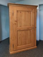 Eintüriger Tannenschrank antik