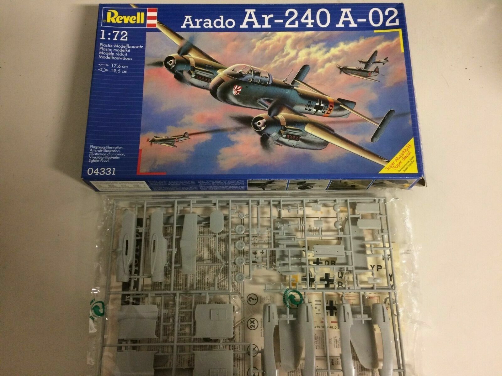 Revell Kit di modellismo & Modellini statici: plastic model kit scale 1/ 72 REVELL 04331 ARADO AR 240 A 02 – Nuovo e nell'imballaggio originale da Vezia venduto da Aquarius_Age 2