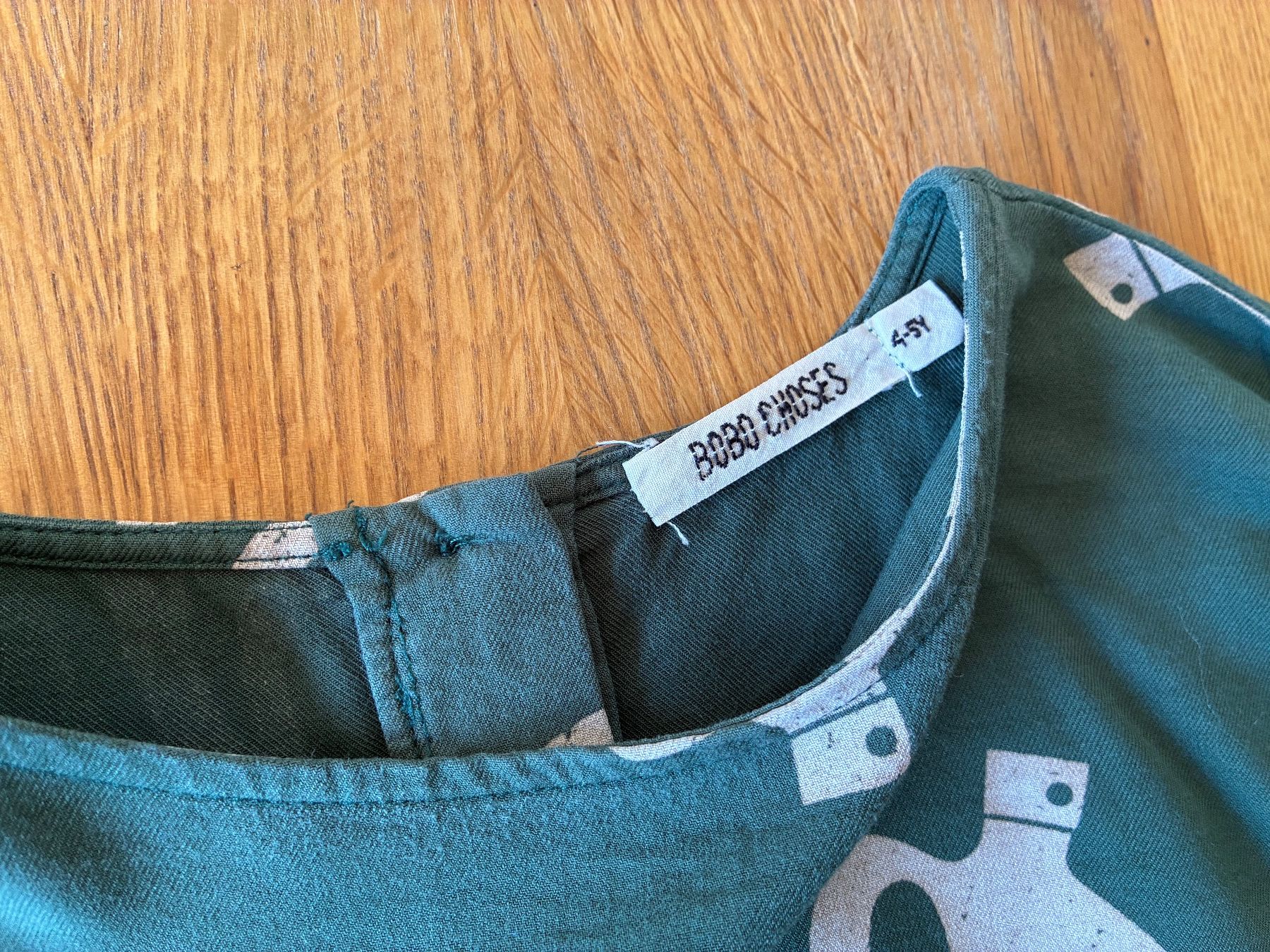 Blusen, T-Shirts & Tops: Blouse Bobo Choses motif main taille 4-5 ans – Gebraucht aus Confignon von Gd8 2