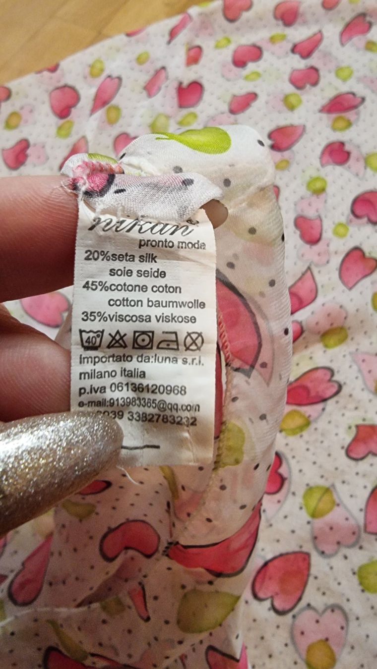 Foulard & Sciarpe: 🌺Rundschal mit Herzen🌺 – Usato da Wald ZH venduto da CapLux 3