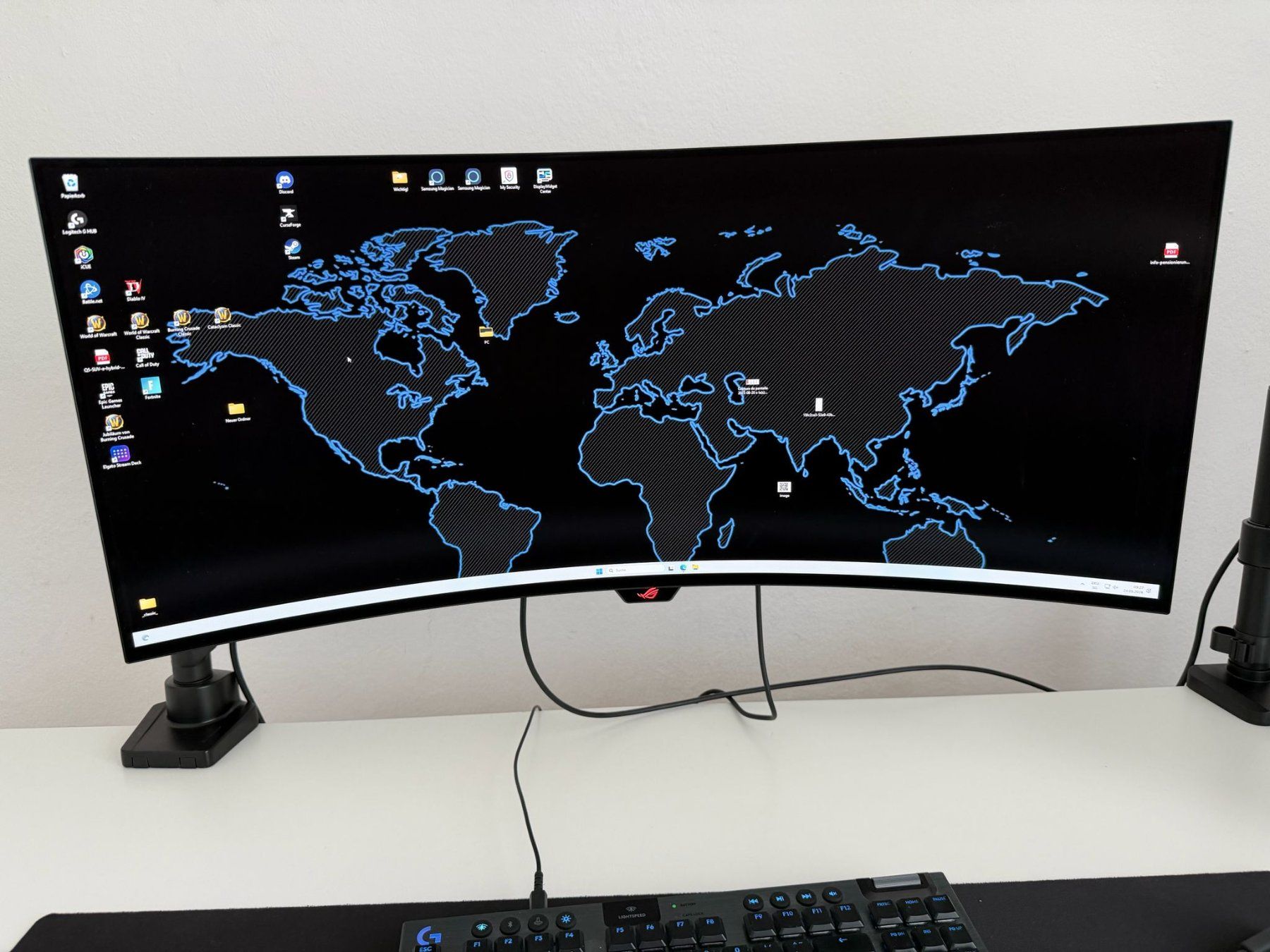 PCs: High-End Gaming Setup | RTX 4090 | Intel i9-13900K | OLED Mo – D'occasion à ostermundigen par florind02 2