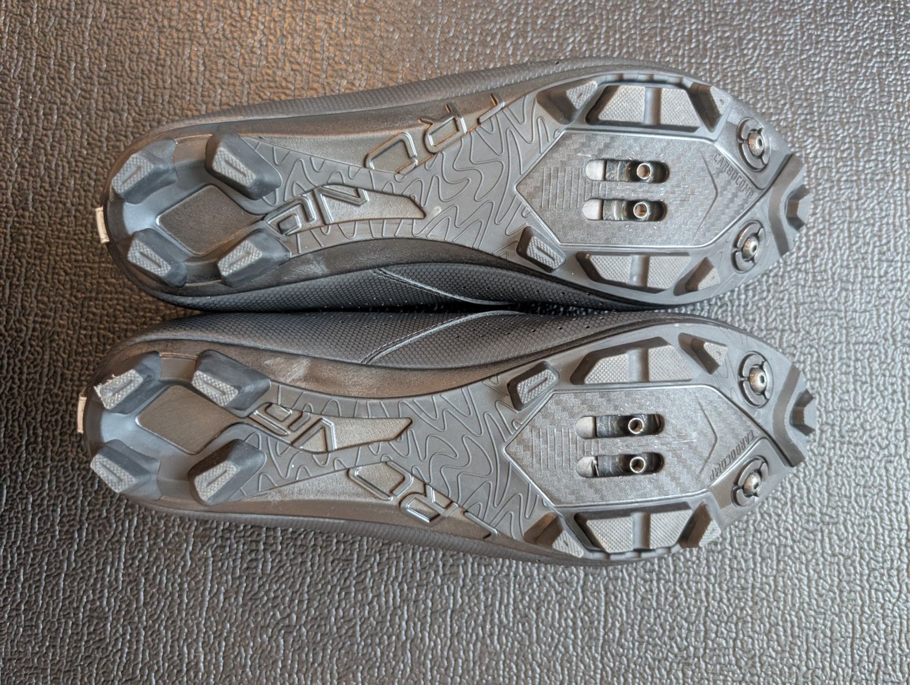 Veloplus Scarpe da uomo: Veloplus Spluga CX MTB-Schuhe / schwarz / 43 – Nuovo (secondo la descrizione) da Dielsdorf venduto da la-stria 2