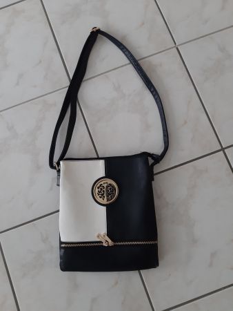 Handtasche