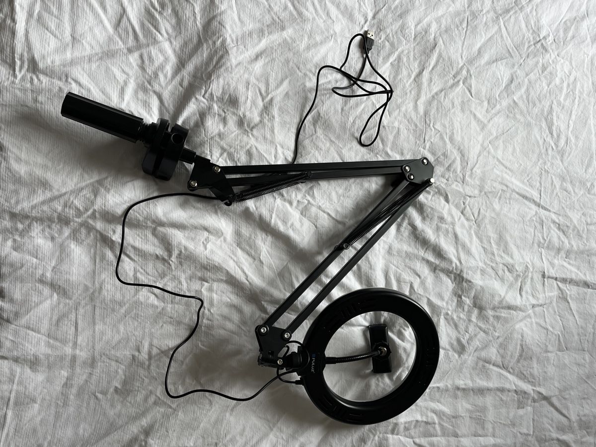 Treppiedi & Teste: Ring Light with Stand & Phone Holder - Great Condition! – Nuovo e nell'imballaggio originale da Zürich venduto da mar_2nwm 2