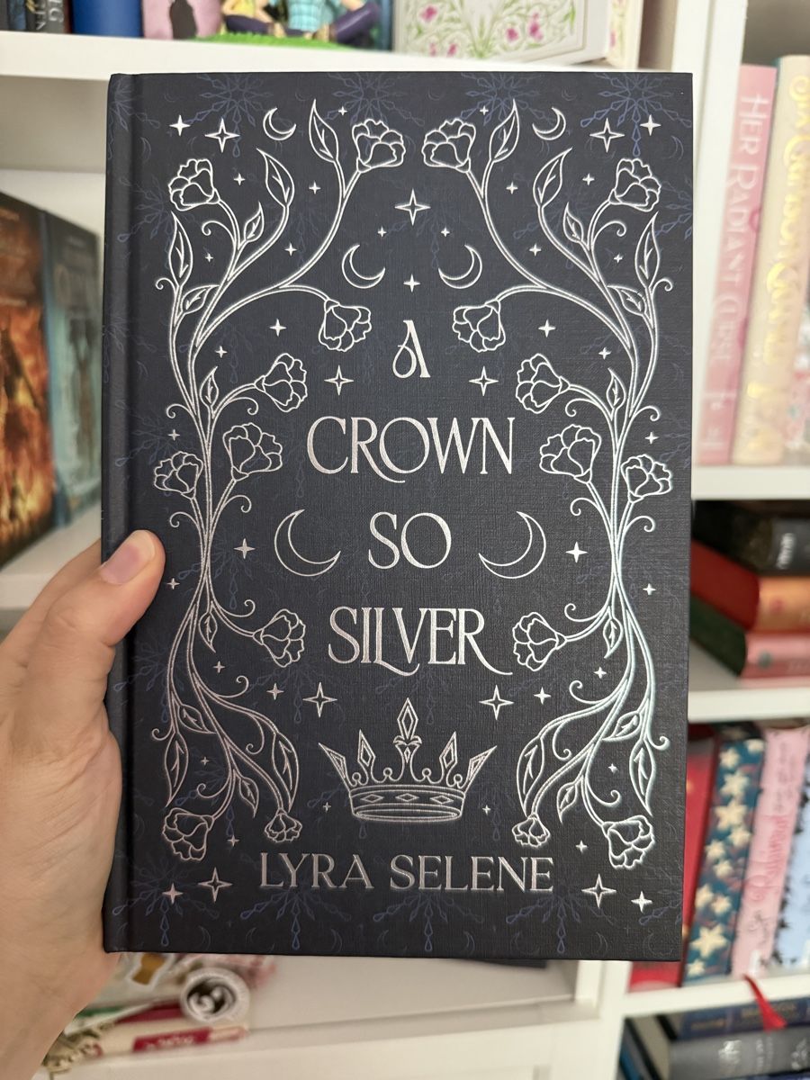Libri: Fairyloot A feather so black & A crown so silver – Nuovo (secondo la descrizione) da Netstal venduto da Claudia.gl 7