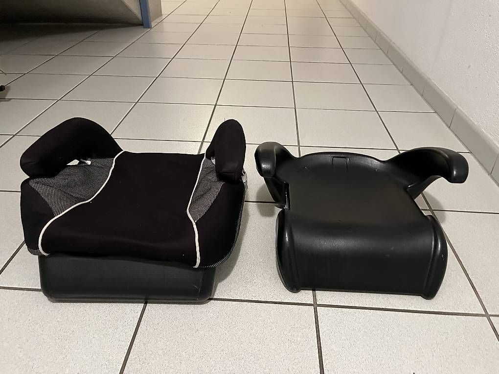 Seggiolini per auto: Siège enfant Isofix + 2 réhausseurs – Usato da Yverdon-les-Bains venduto da sol_9sdm 3