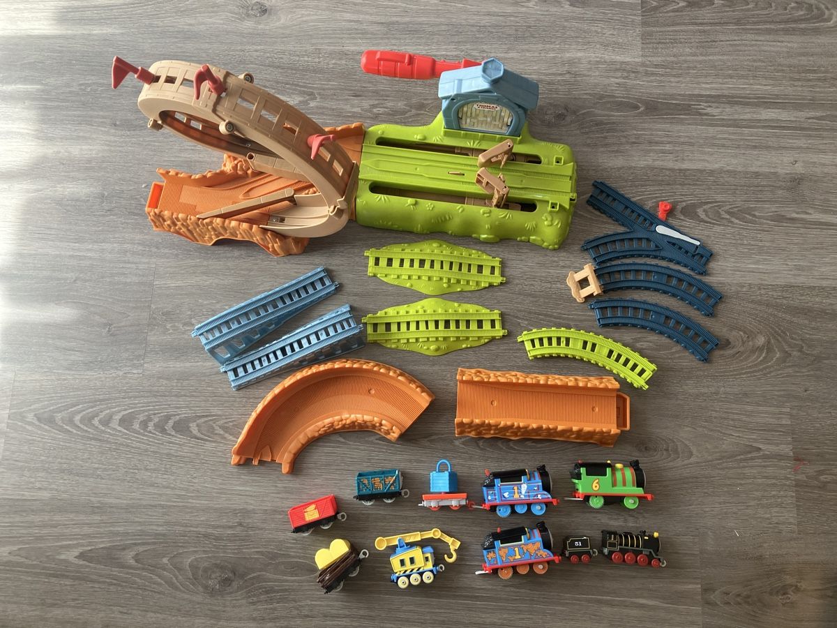 Giocattoli: Thomas & seine Freunde TrackMaster Looping-Spielset! – Usato da Hünibach venduto da Durisun 1