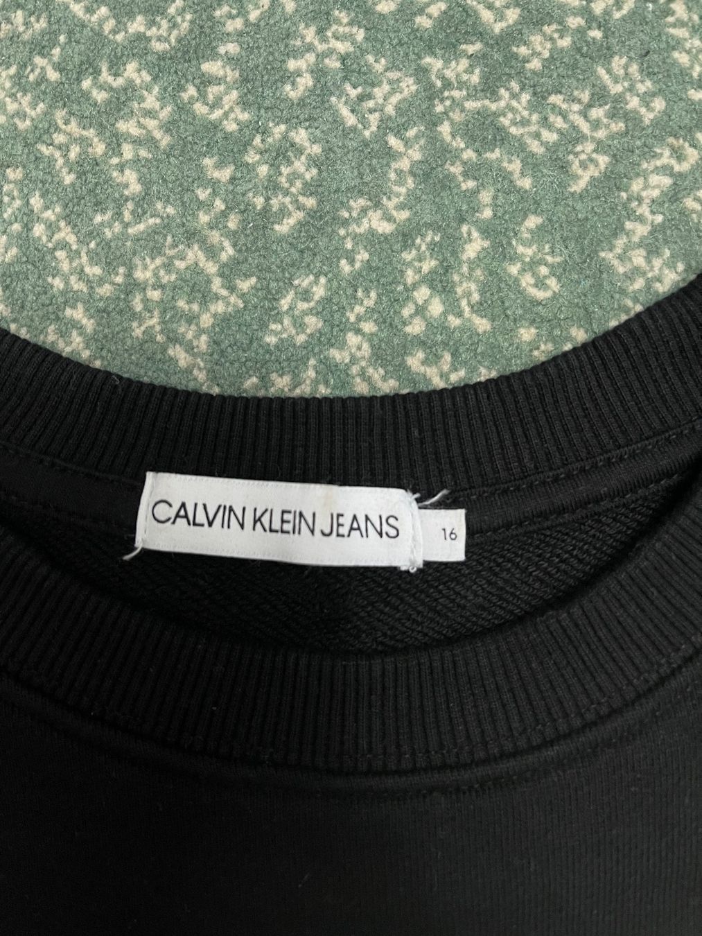 Calvin Klein Maglioni & Felpe: Mädchen Pullover Calvin Klein Gr. 16 Jahre – Usato da Zürich venduto da Kia78 2