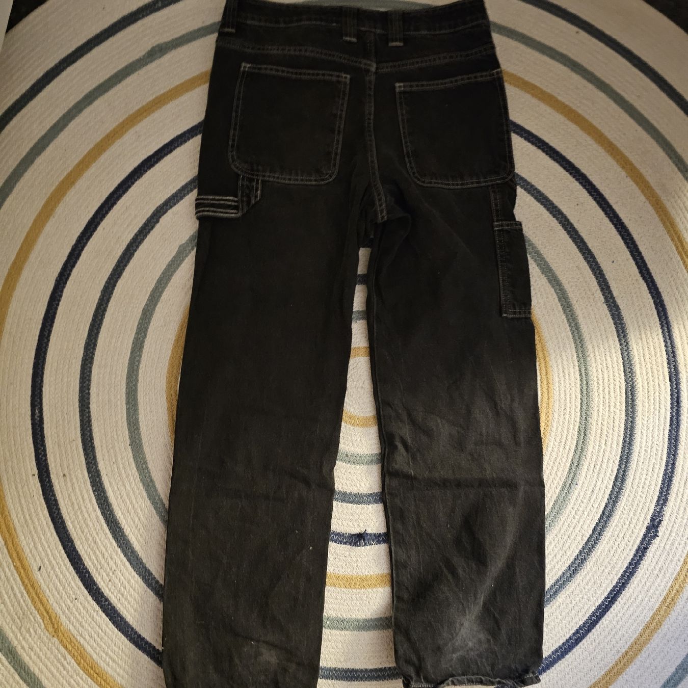 H&M Jeans: schwarze baggy hose von h&M – Usato da Bern venduto da Helloooo 1