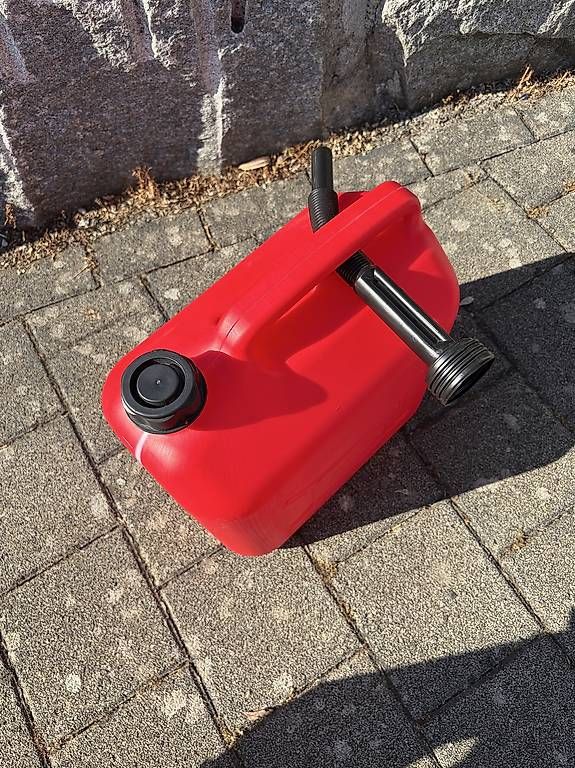 Taniche per benzina: 20 Liter Kanister  – Nuovo e nell'imballaggio originale da Gränichen venduto da Xbertone 3