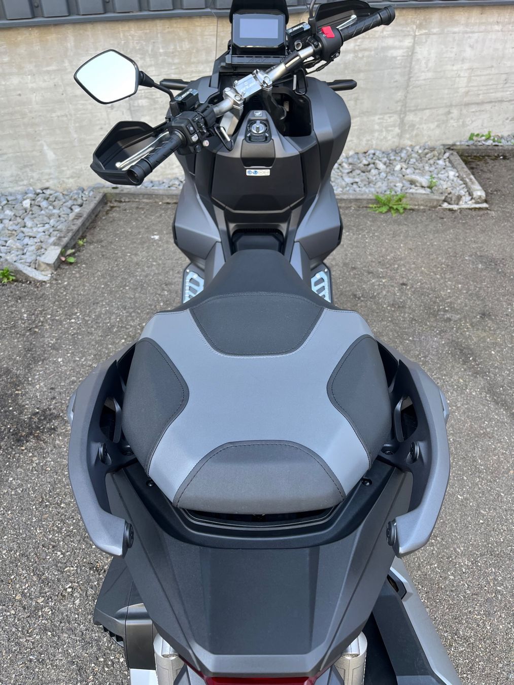 Honda Scooter: Honda ADV350 – Usato da Adliswil venduto da Keyser 3