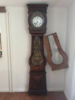 Antike Comtoise-Standuhr mit Holzgehäuse und Pendel